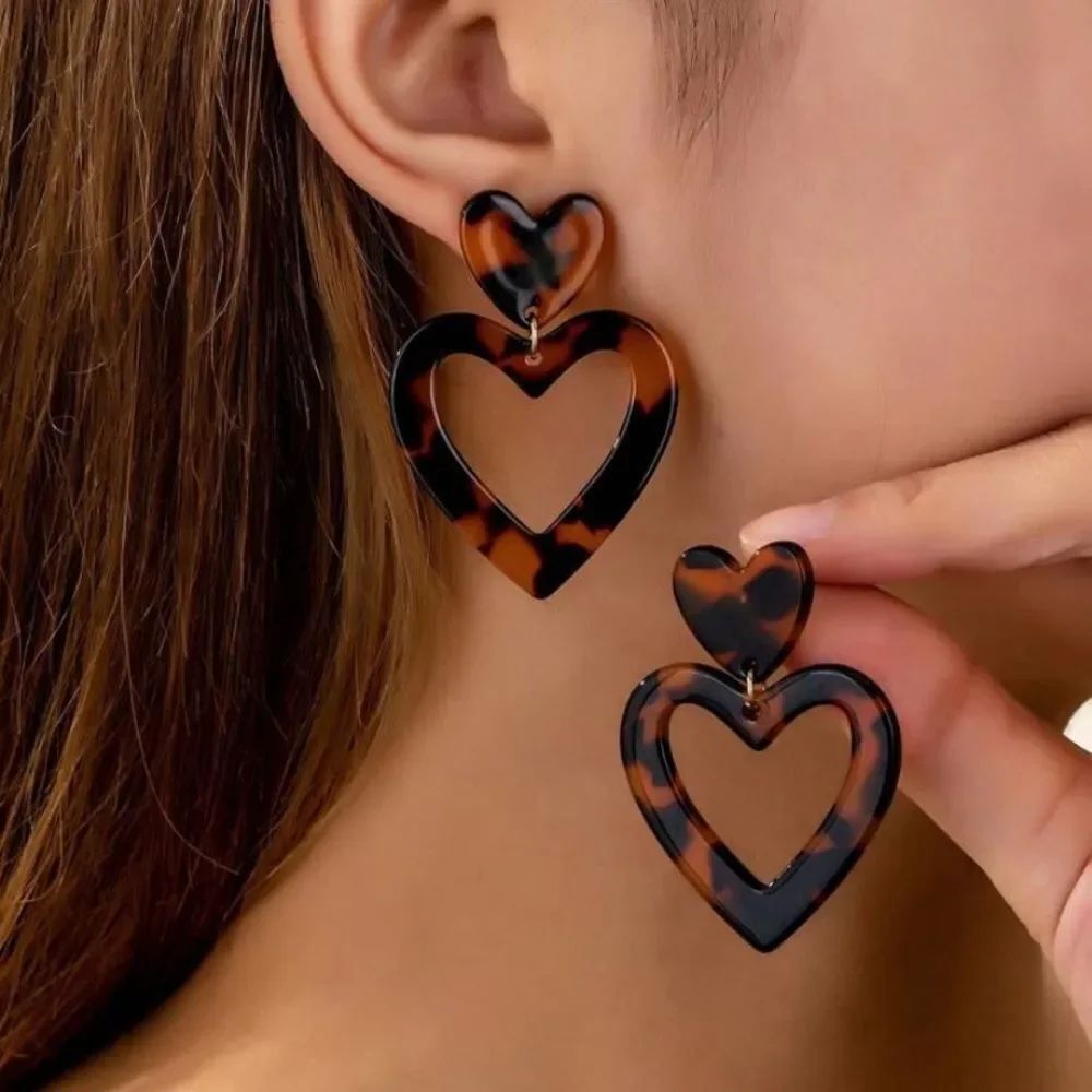 3for$20 1 Pair Fashionable & Elegant Leopard Heart Earrings,